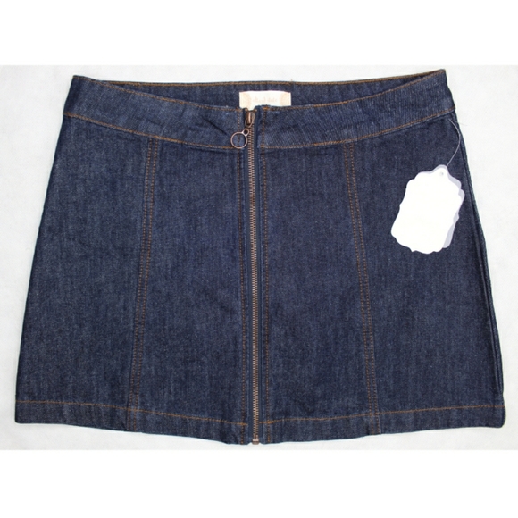 altar'd state Dark Wash Zip Denim Mini Skirt XS S - Picture 2 of 5